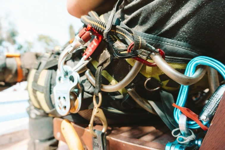 Cordas e equipamento profissional de arboricultura